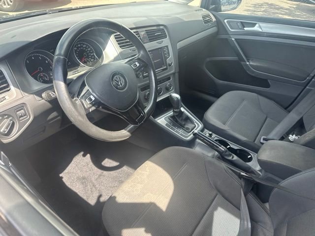Used 2016 Volkswagen Golf S FWD image 9