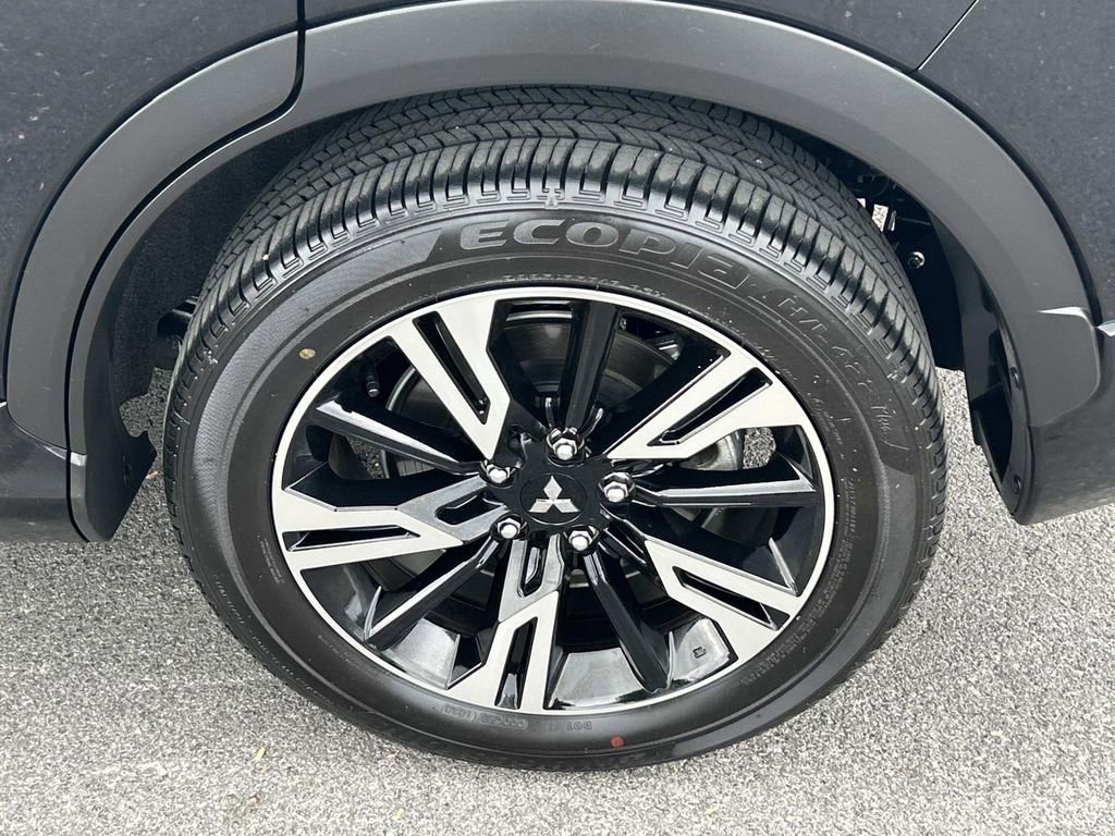 Used 2025 Mitsubishi Eclipse Cross SEL image 15