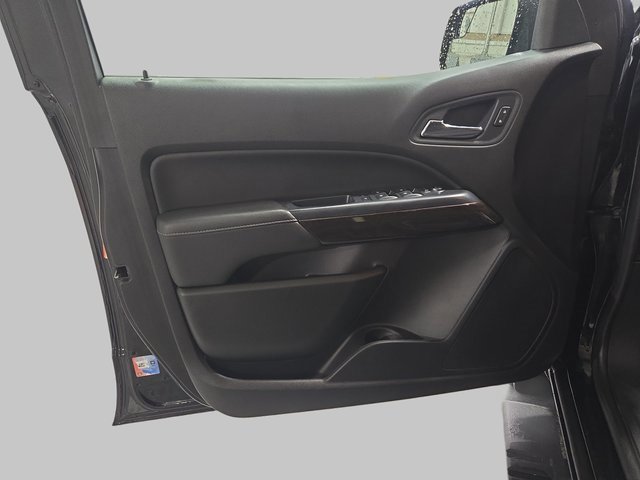 Used 2018 GMC Canyon SLE image 30