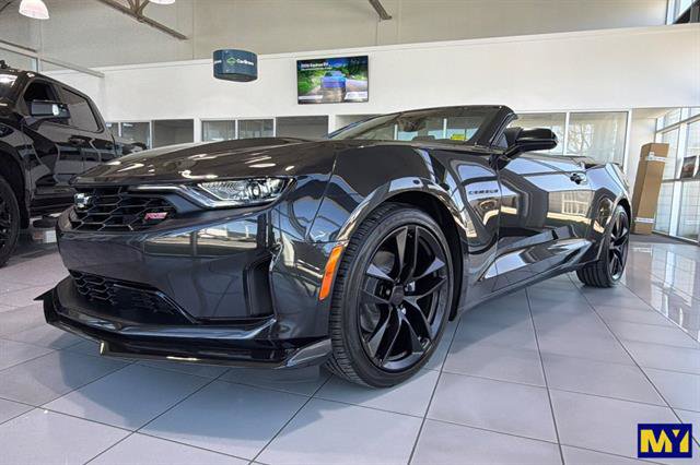 Used 2024 Chevrolet Camaro LT RWD image 8
