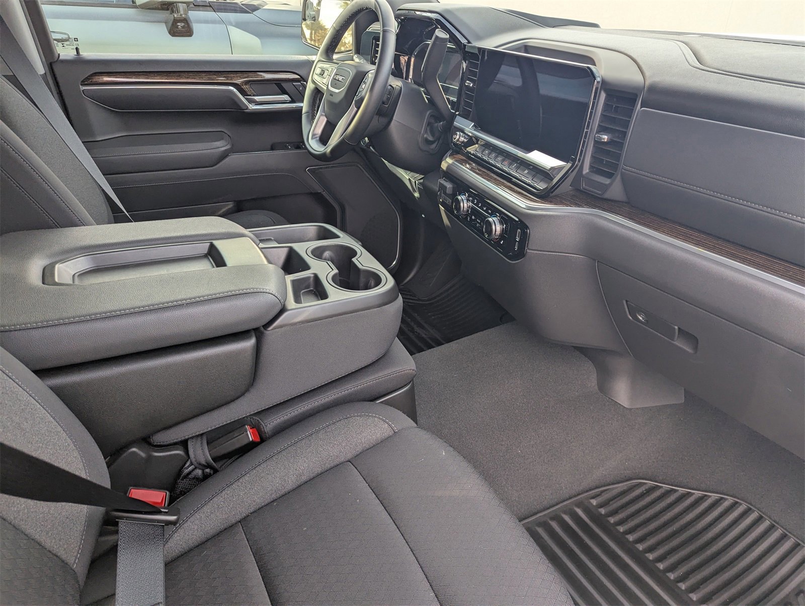 Used 2025 GMC Sierra 1500 Elevation image 7