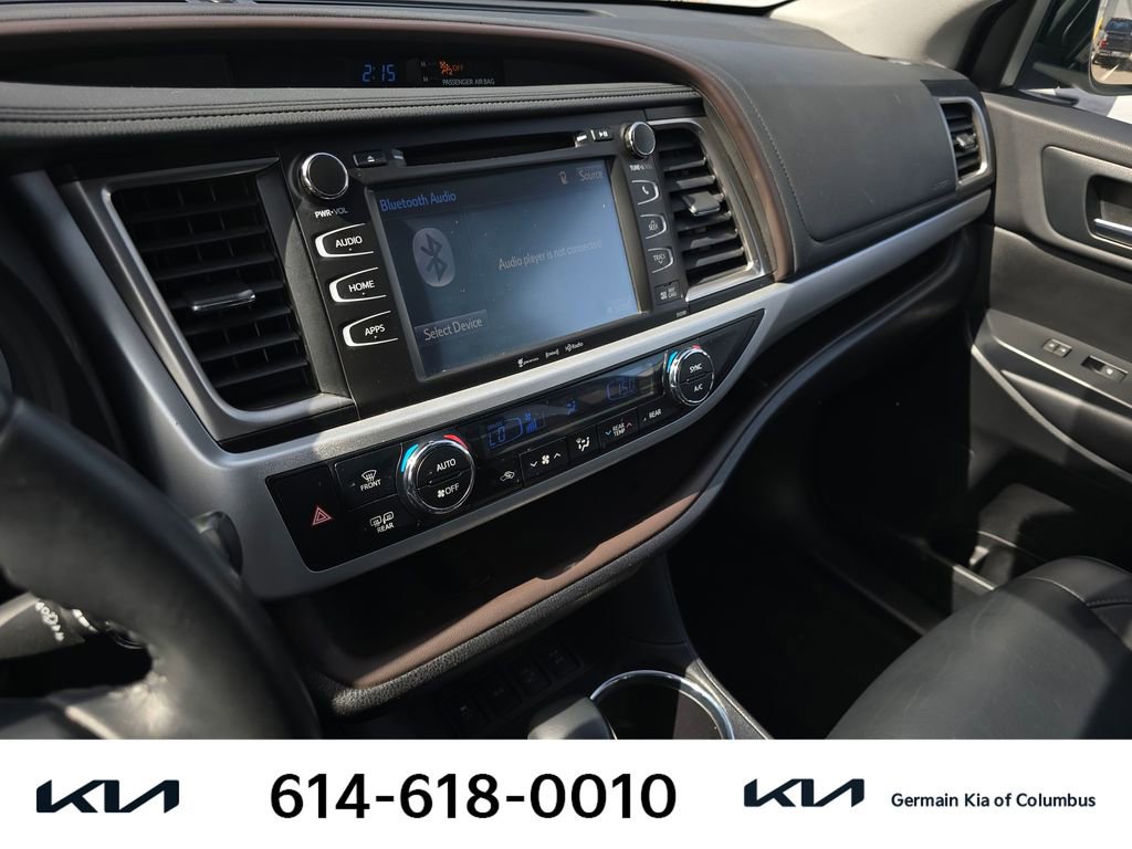 Used 2019 Toyota Highlander XLE image 25