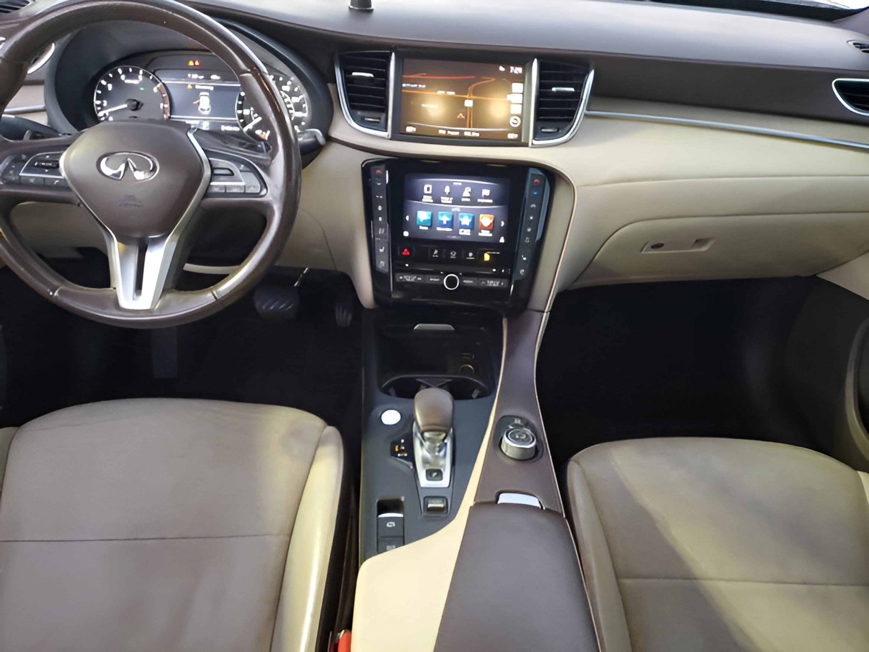 Used 2019 INFINITI QX50 Essential w/ Sensory Package image 10