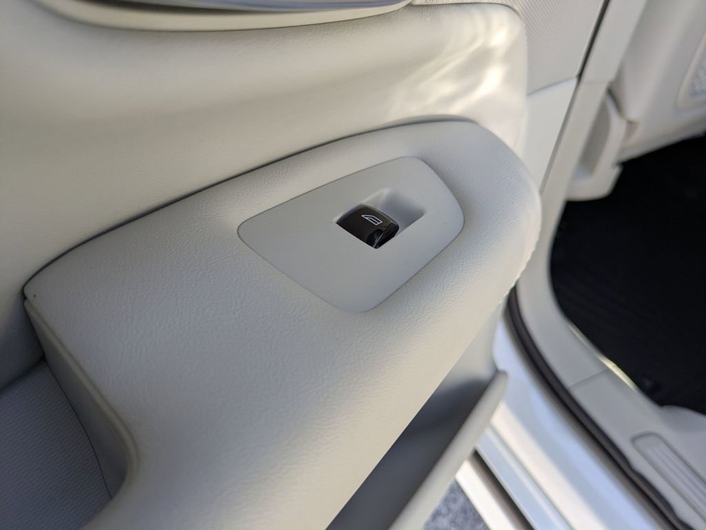 Used 2022 Volvo XC90 T6 Inscription w/ Advanced Package image 26