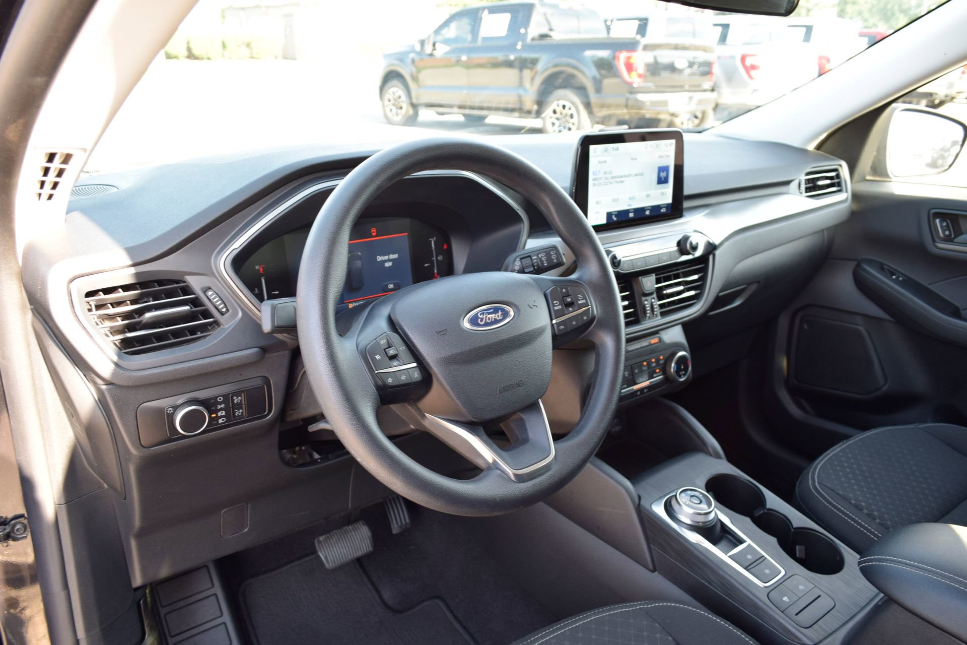 Used 2025 Ford Escape Active FWD image 17