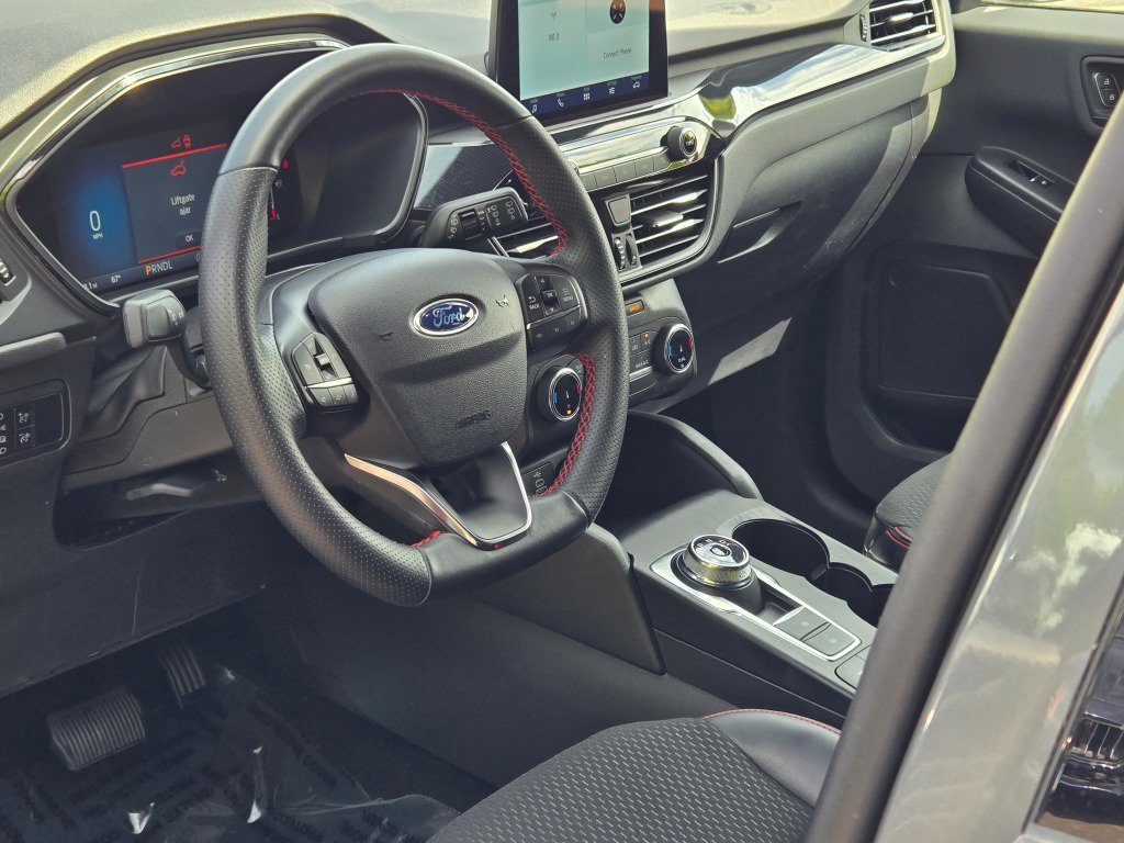 Used 2025 Ford Escape ST-Line AWD/4WD image 24