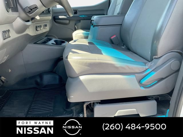 Used 2016 Nissan NV 2500 SV RWD image 28