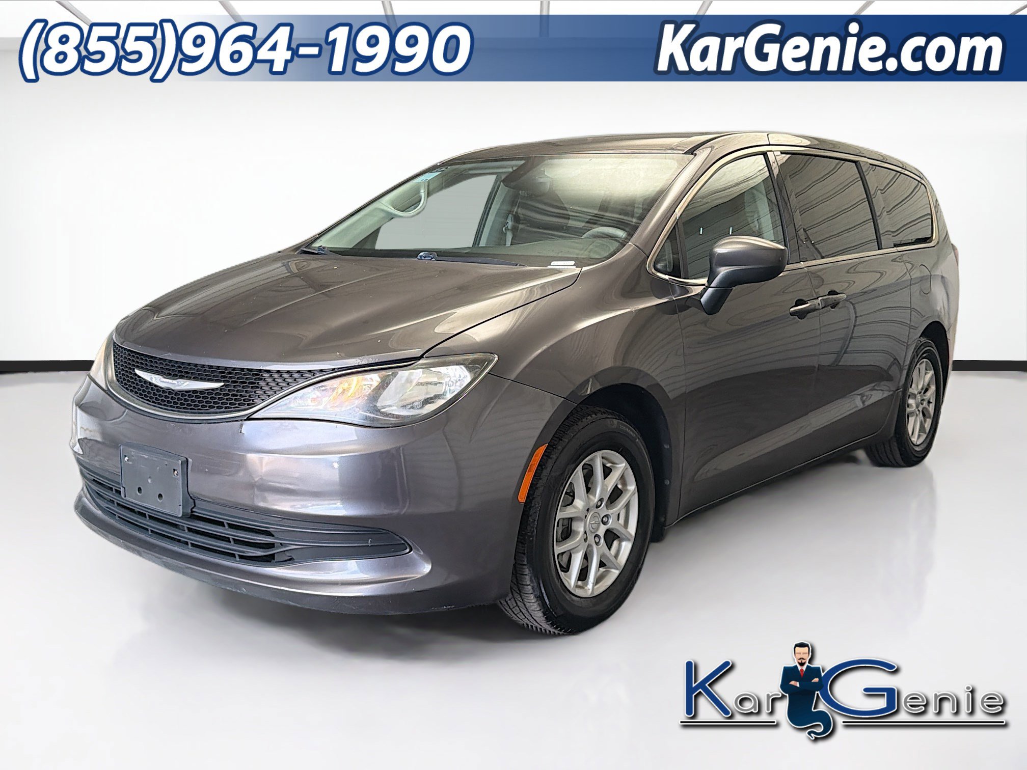 Used 2017 Chrysler Pacifica Touring image 1