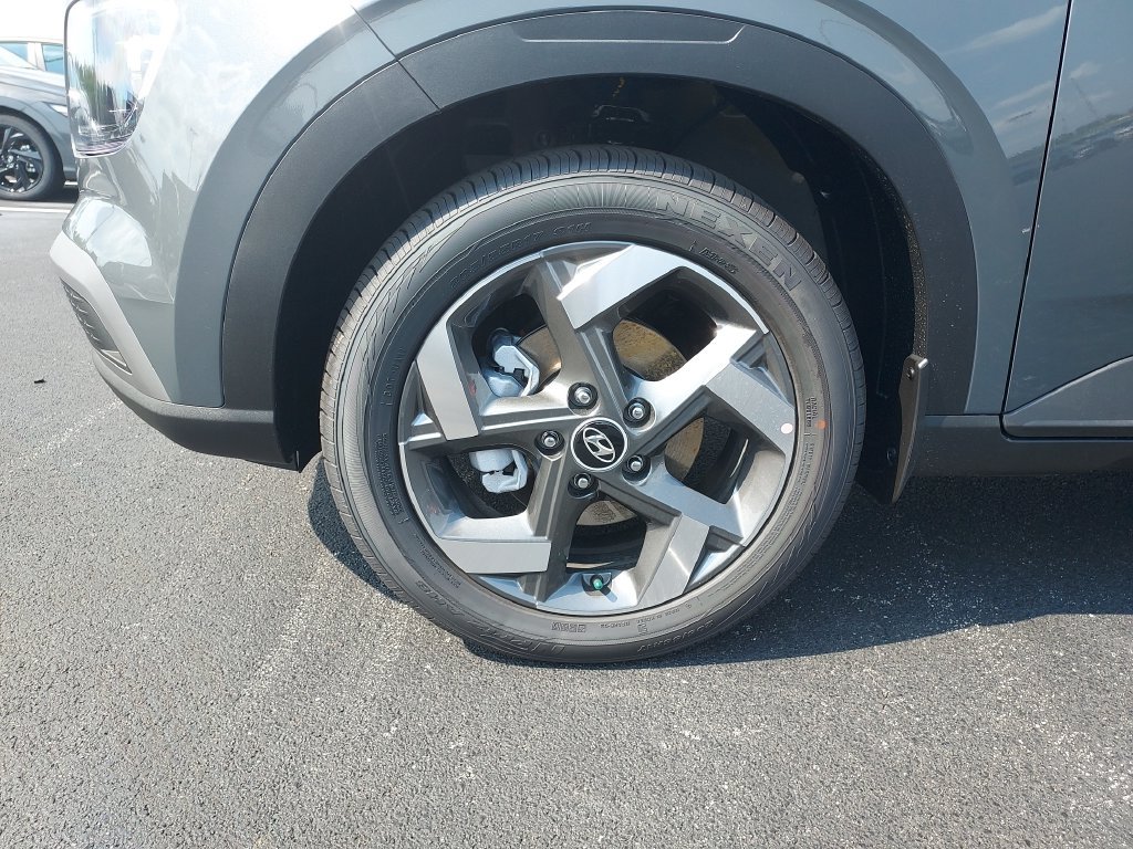 New 2026 Hyundai Venue SEL FWD image 10