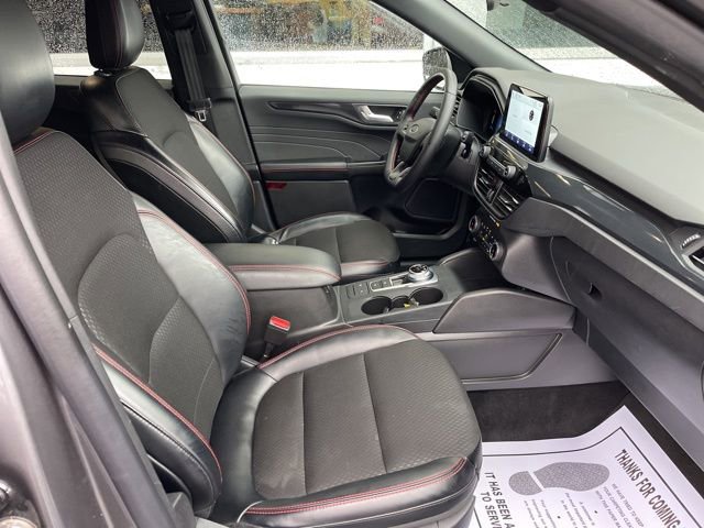 Used 2025 Ford Escape ST-Line Select AWD/4WD image 8
