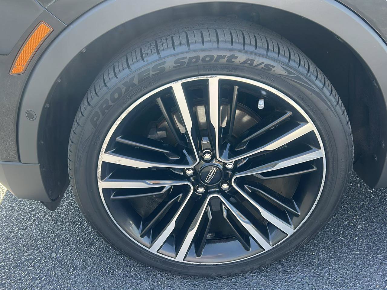 Used 2018 Lincoln MKC Reserve AWD/4WD image 9