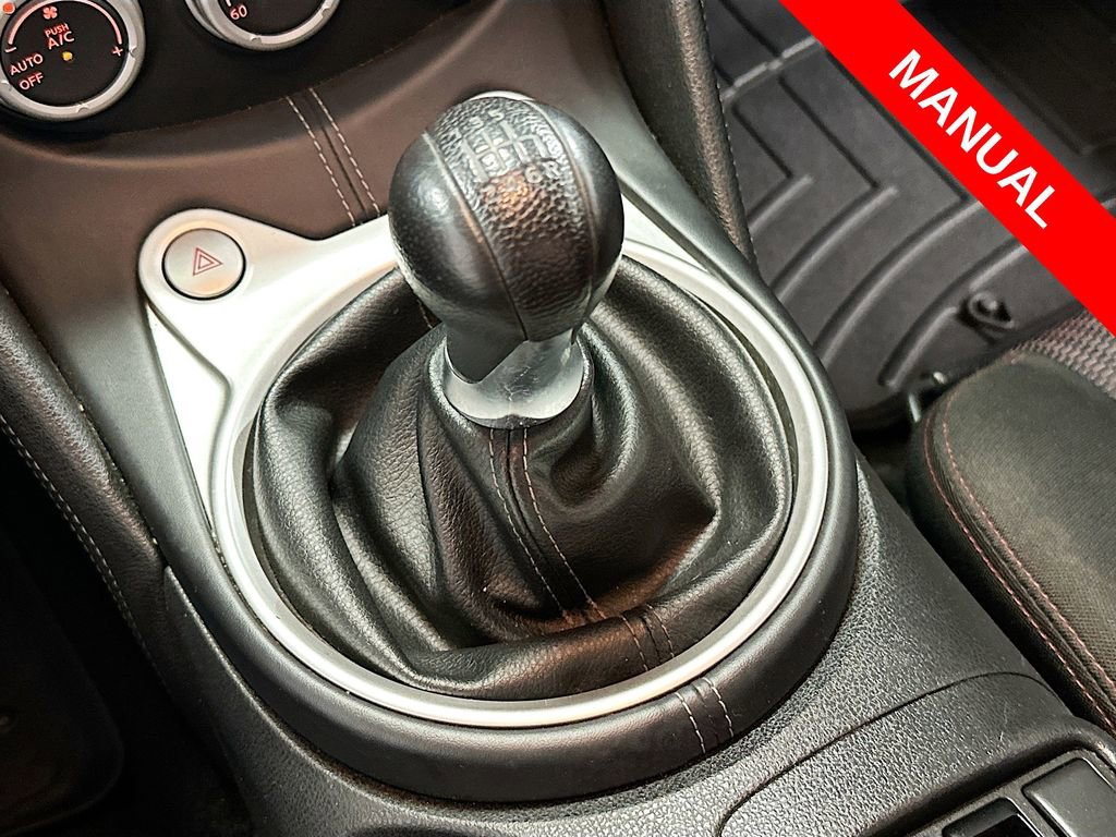 Used 2020 Nissan 370Z Coupe image 16