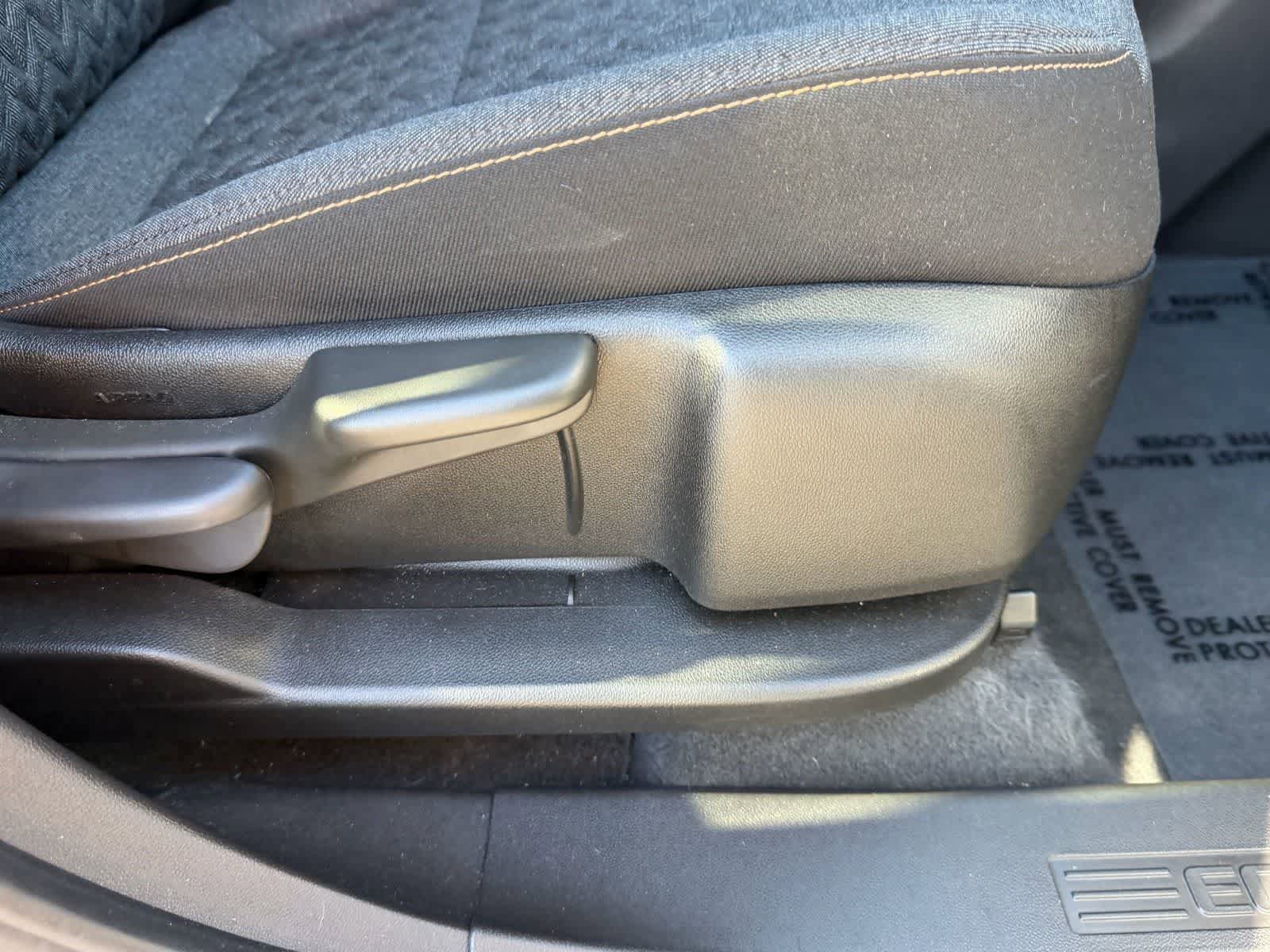 Used 2022 Chevrolet Equinox LT FWD image 12