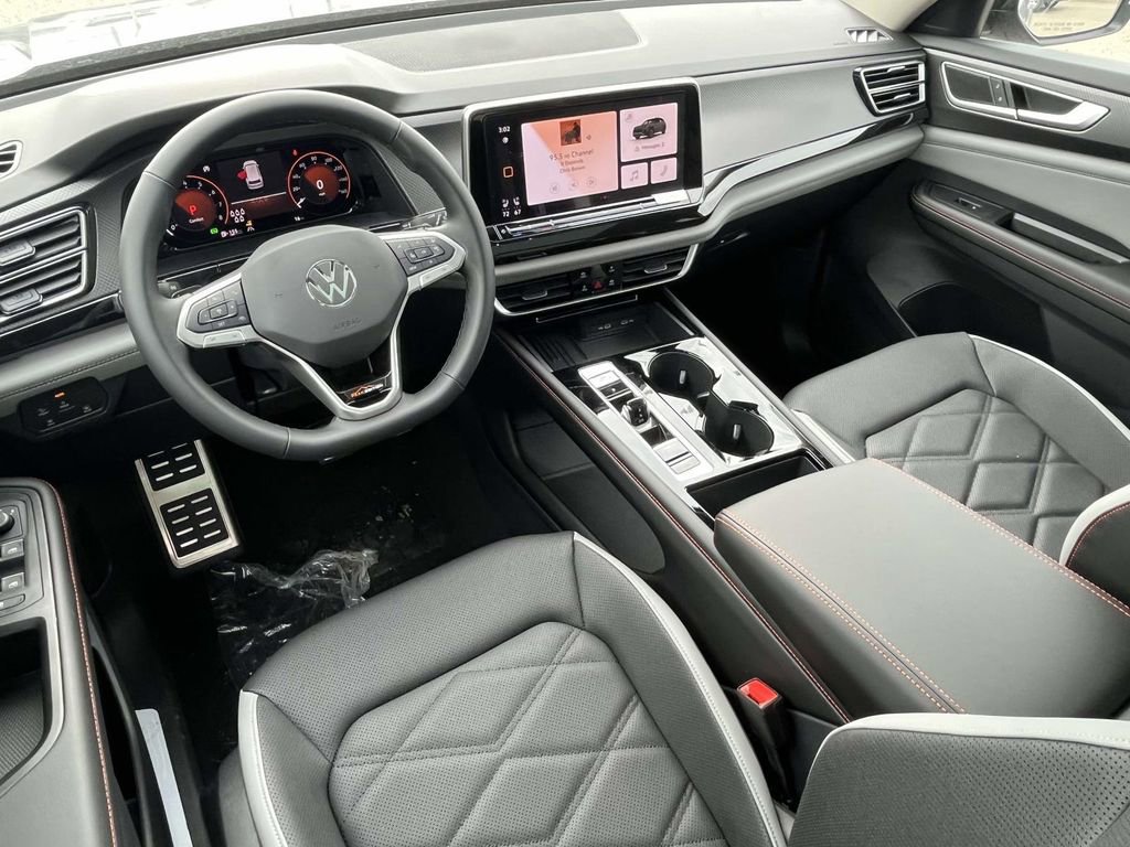 New 2026 Volkswagen Atlas Peak Edition AWD/4WD image 10