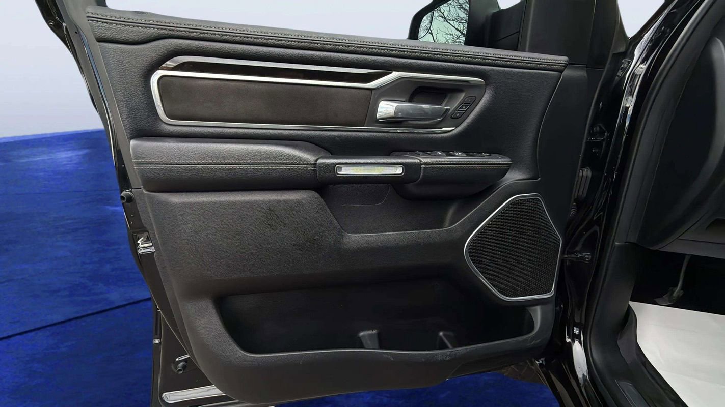 Used 2021 RAM 1500 Laramie w/ Sport Appearance Package image 16