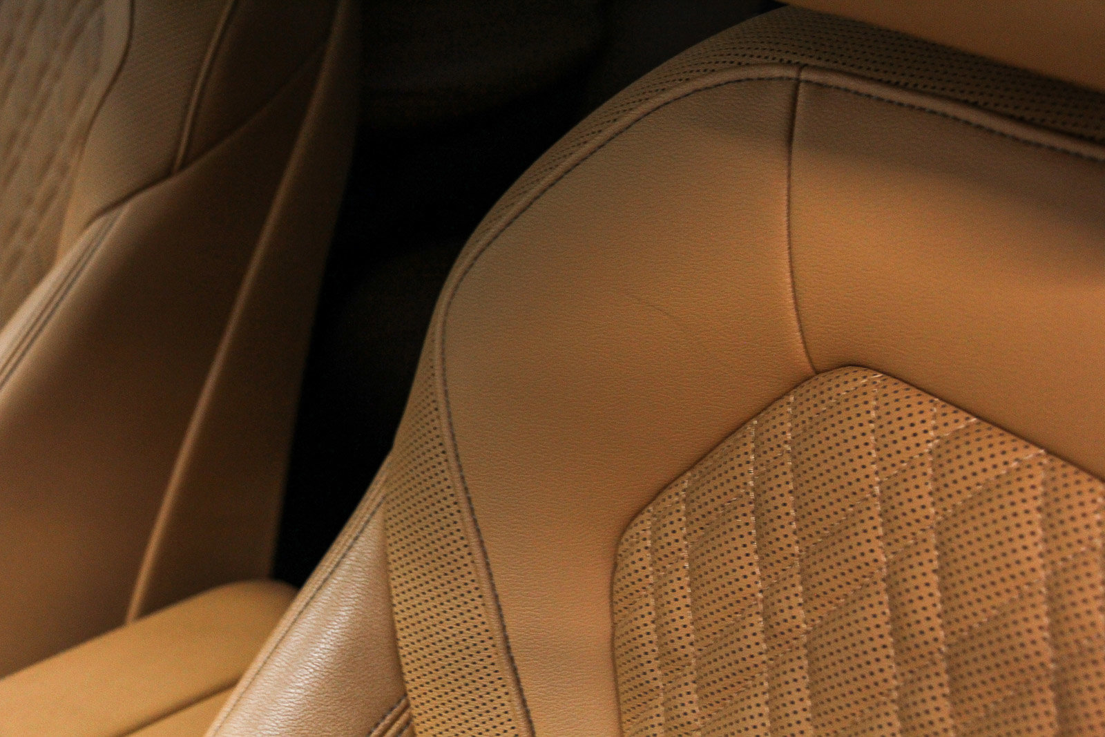 Certified 2023 BMW 530e 530e w/ Premium Package image 25