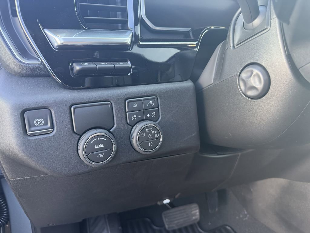 New 2026 Chevrolet Silverado 1500 LTZ w/ LTZ Premium Package image 23