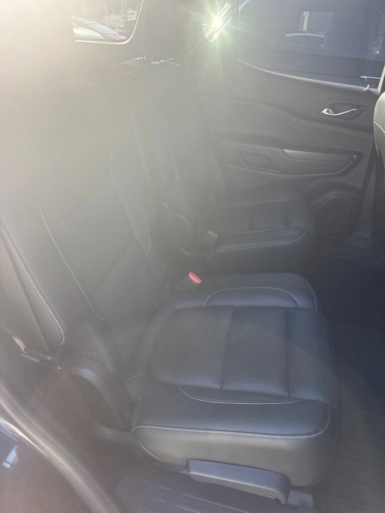 Used 2019 GMC Acadia SLT w/ Black Edition AWD/4WD image 18