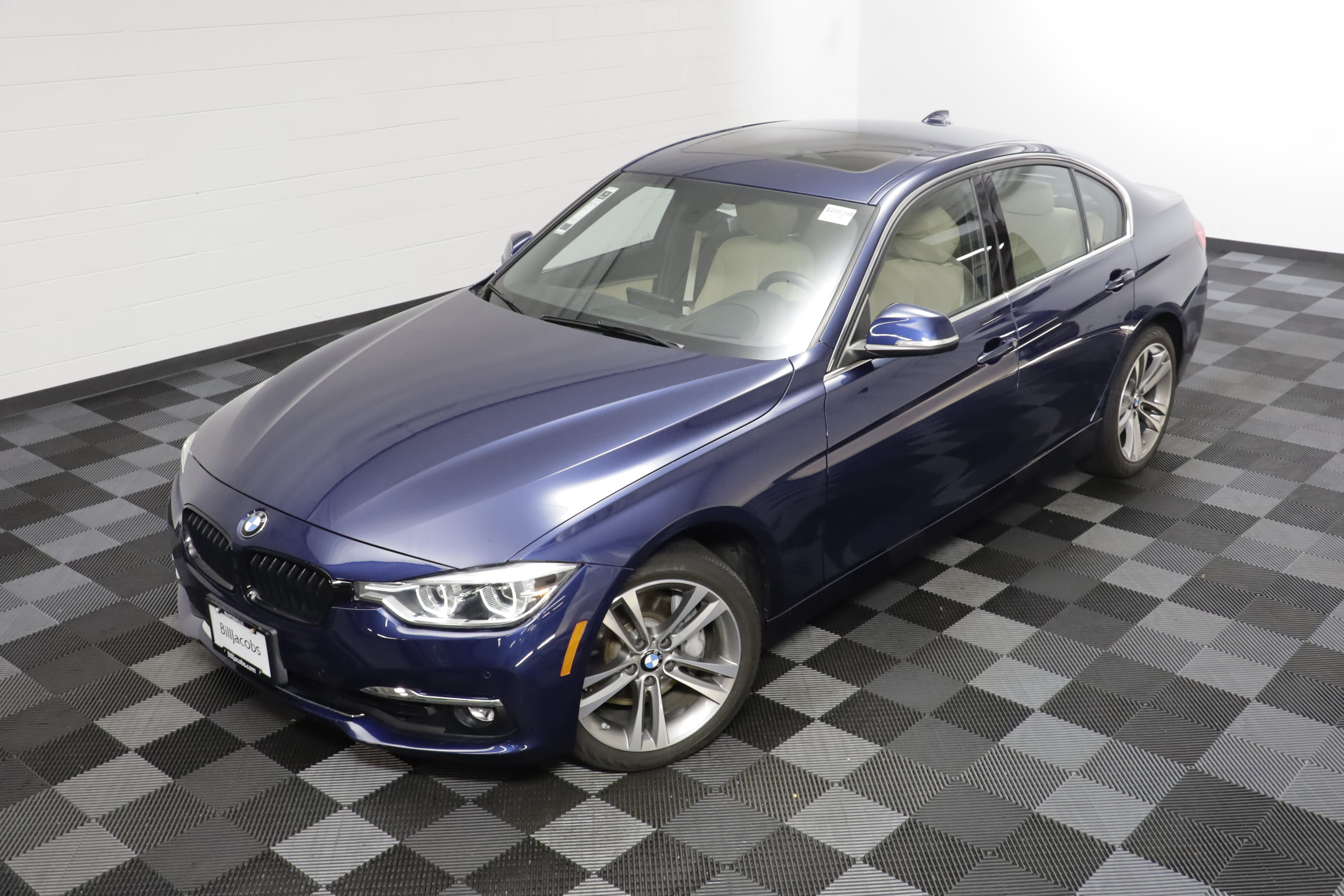 Used 2018 BMW 340i xDrive Sedan AWD/4WD image 2