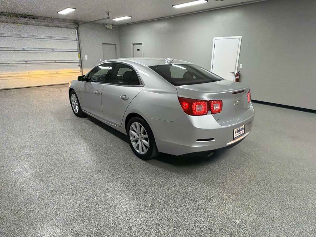 Used 2016 Chevrolet Malibu LTZ image 5