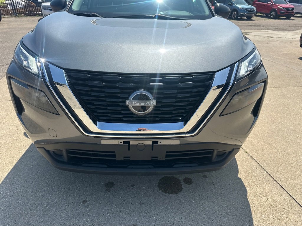 Used 2023 Nissan Rogue S image 15