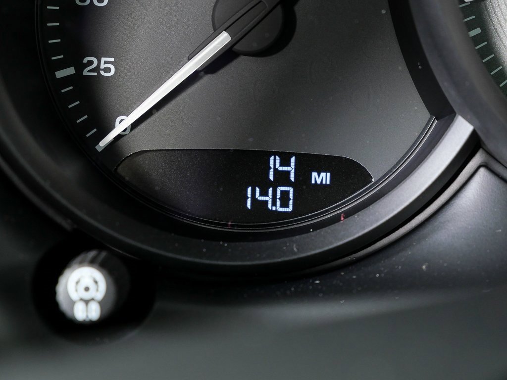 New 2026 Porsche Macan S image 12