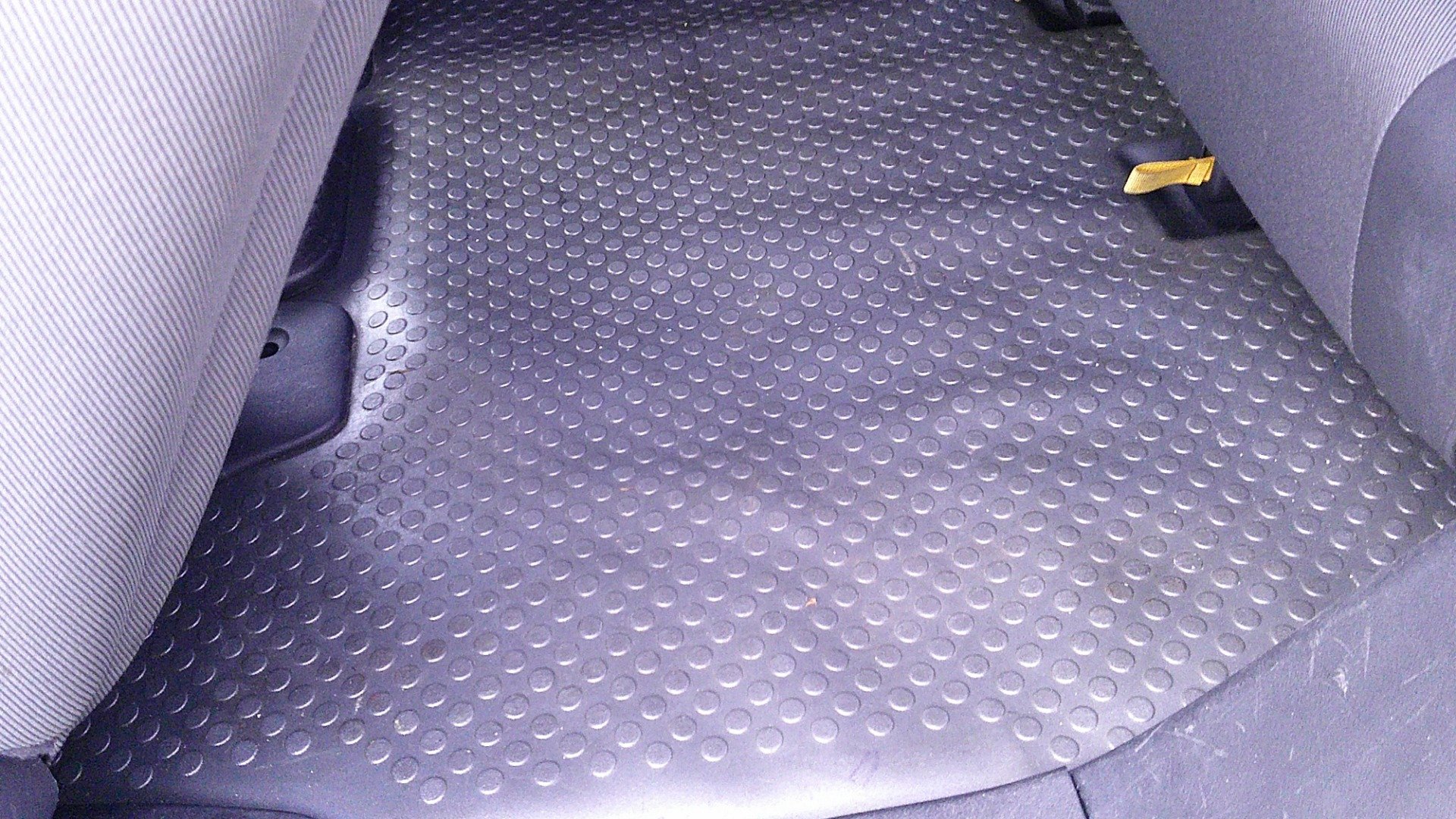 Used 2004 Honda Element EX image 9