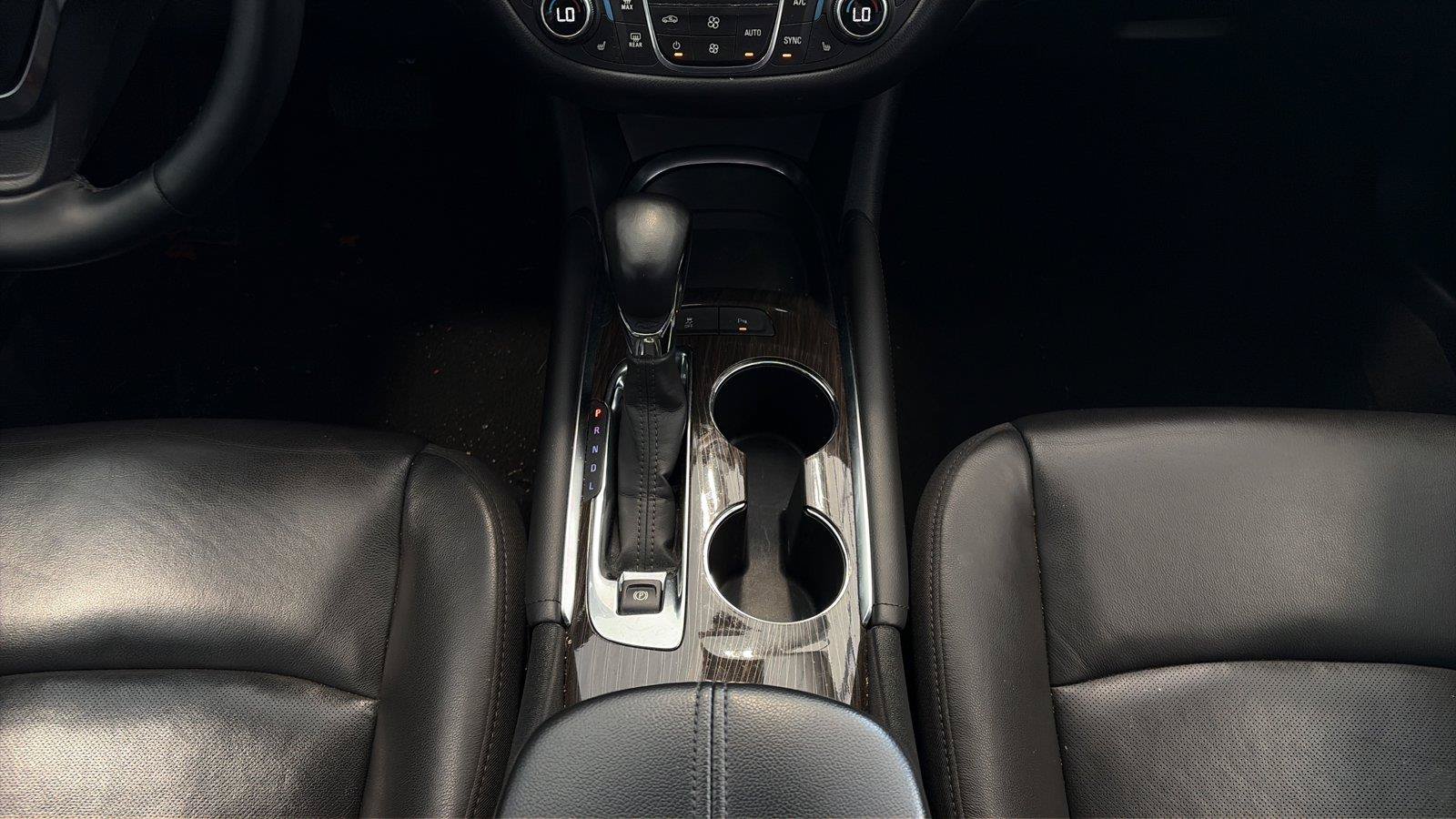 Used 2024 Chevrolet Malibu LT FWD image 23
