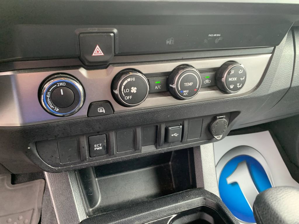 Used 2020 Toyota Tacoma SR image 23