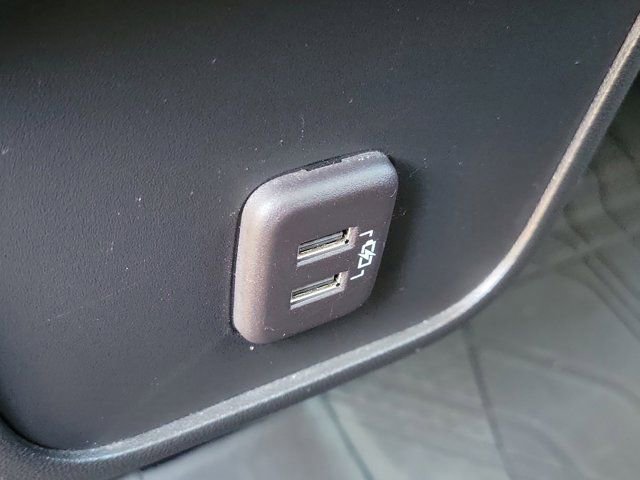 Used 2023 Chevrolet Equinox LT AWD/4WD image 18