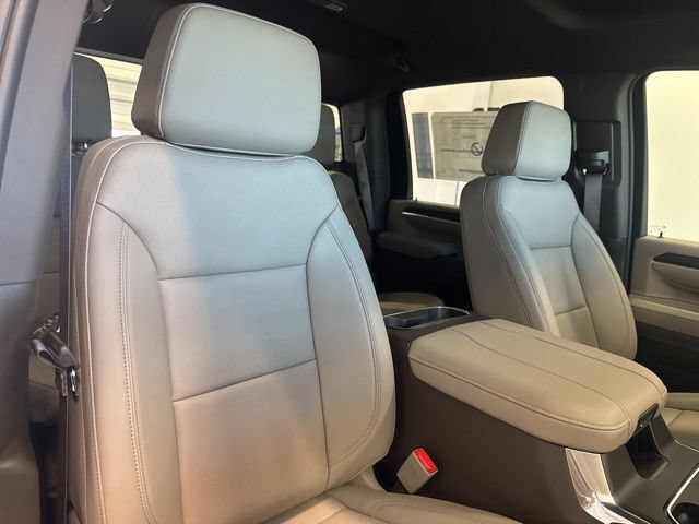 New 2026 GMC Sierra 3500 SLT AWD/4WD image 38