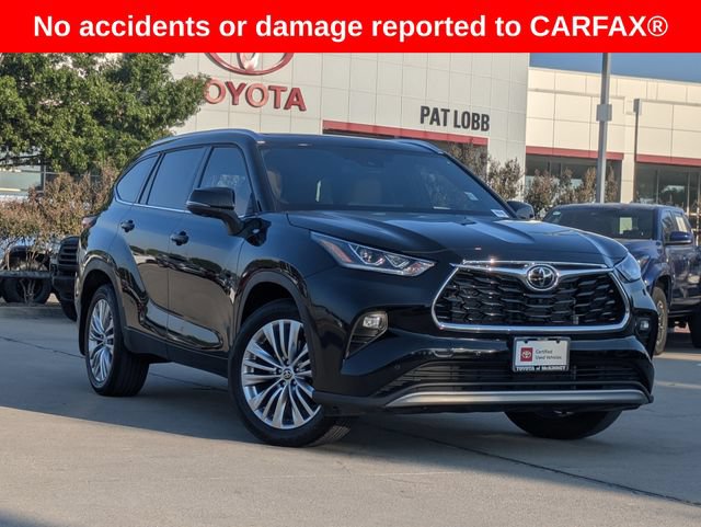 Certified 2025 Toyota Highlander Platinum AWD/4WD image 2