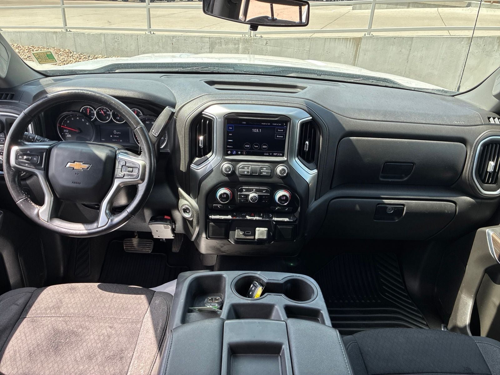 Used 2022 Chevrolet Silverado 1500 LT w/ Z71 Off-Road Package AWD/4WD image 18
