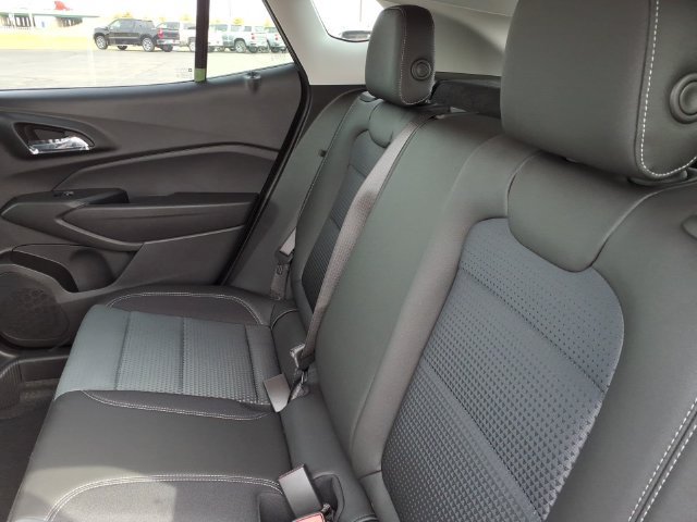 New 2026 Chevrolet Trax LT FWD image 12