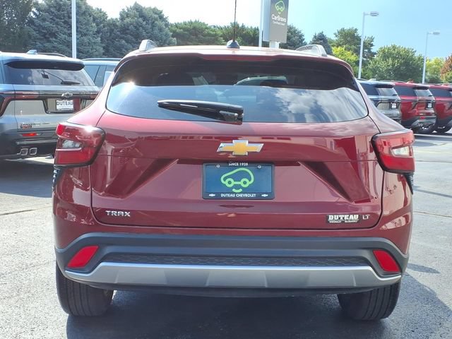 Certified 2024 Chevrolet Trax LT w/ Driver Confidence Package FWD image 6