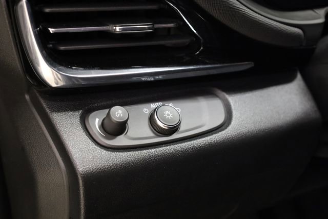 Used 2024 Buick Envista Sport Touring image 12