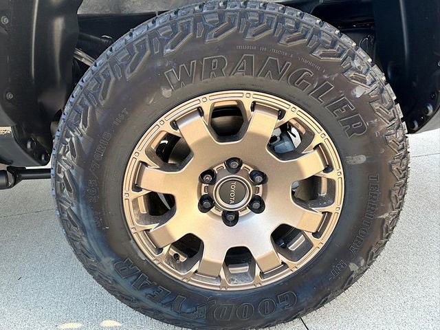 New 2025 Toyota Tacoma Trailhunter image 25