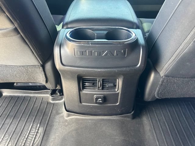 Used 2018 Nissan Titan XD AWD/4WD image 11
