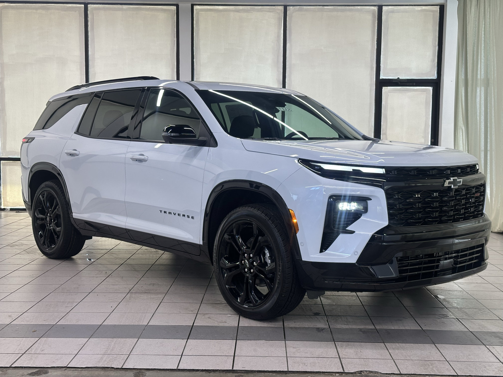 New 2027 Chevrolet Traverse RS w/ LPO, Floor Liner Package AWD/4WD image 1