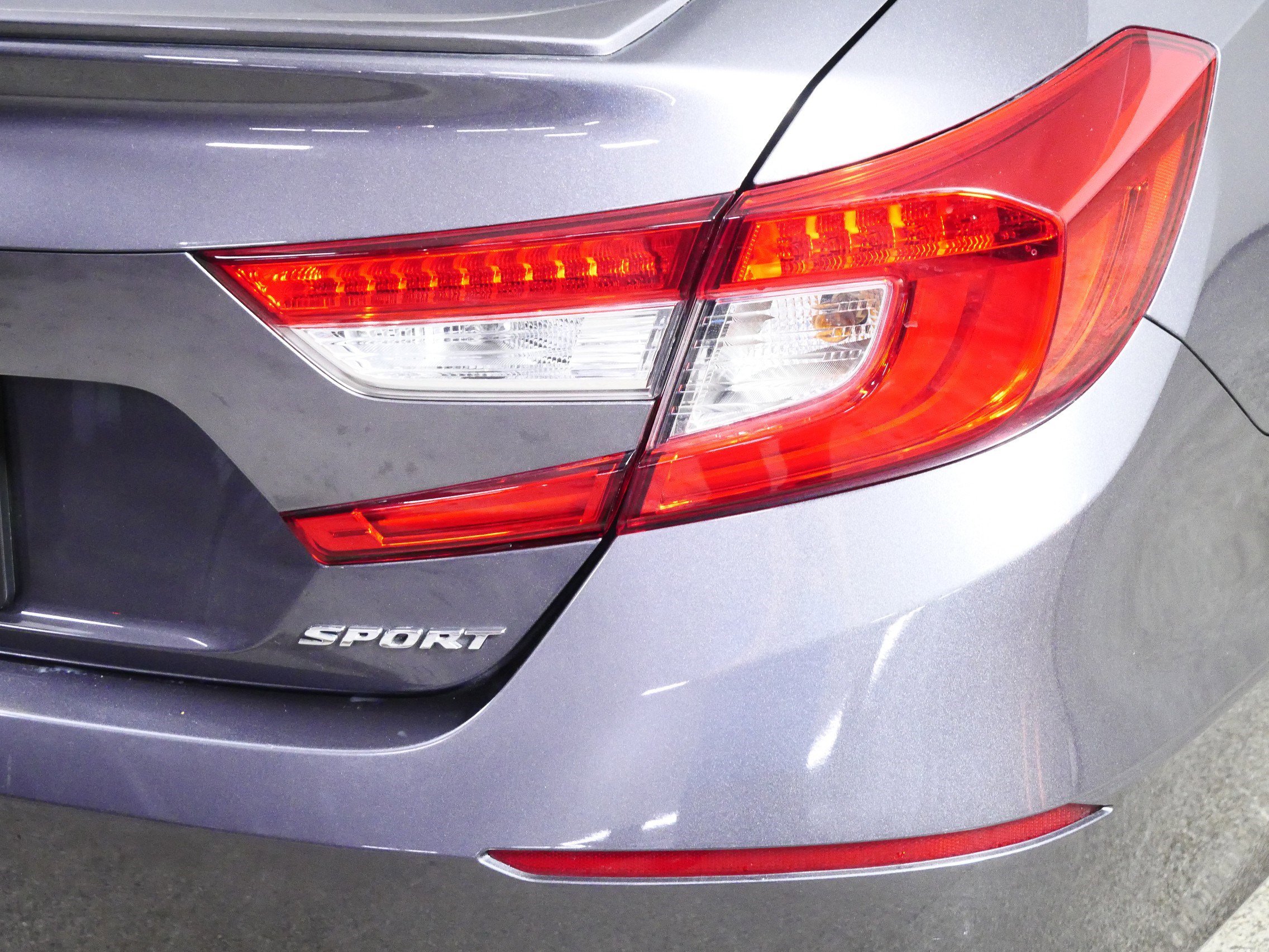 Used 2018 Honda Accord Sport image 17