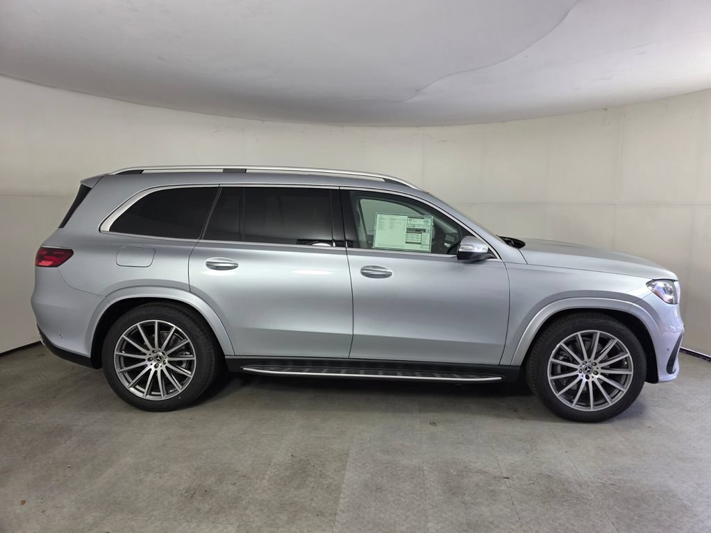 New 2026 Mercedes-Benz GLS 450 4MATIC image 3