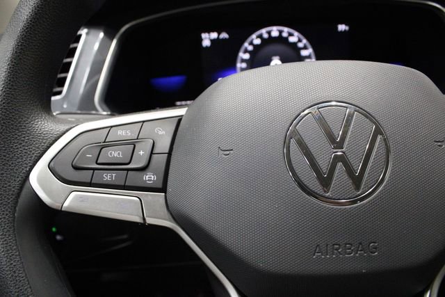 Used 2022 Volkswagen Tiguan S image 23