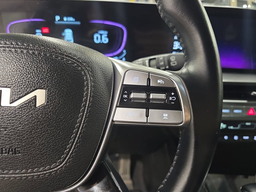 Used 2025 Kia Telluride S AWD/4WD image 19