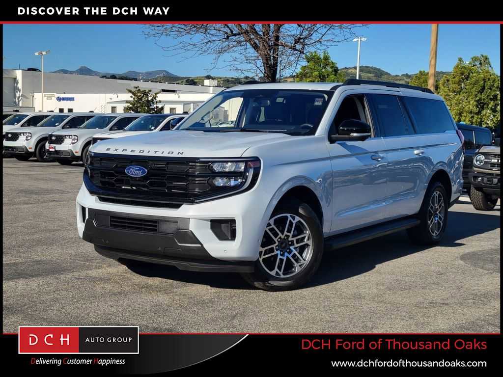 Used 2025 Ford Expedition Max Active image 1