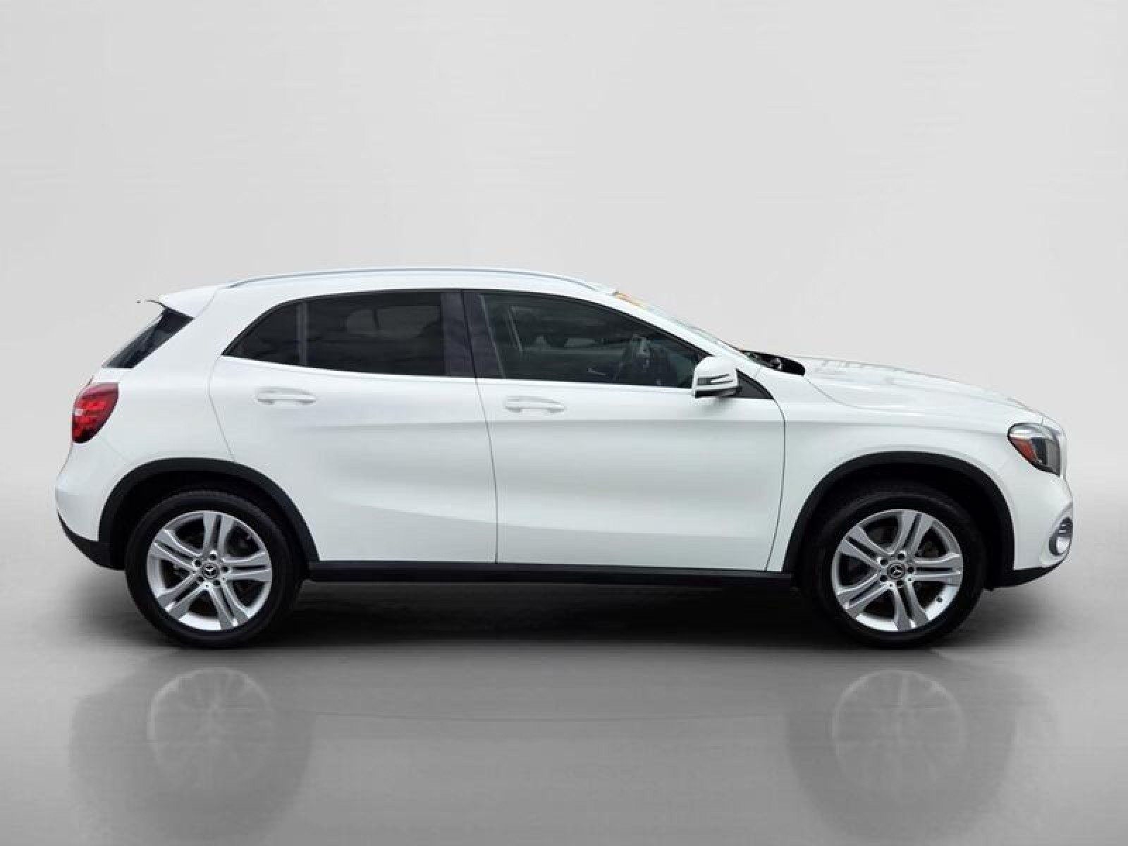 Used 2020 Mercedes-Benz GLA 250 4MATIC image 6