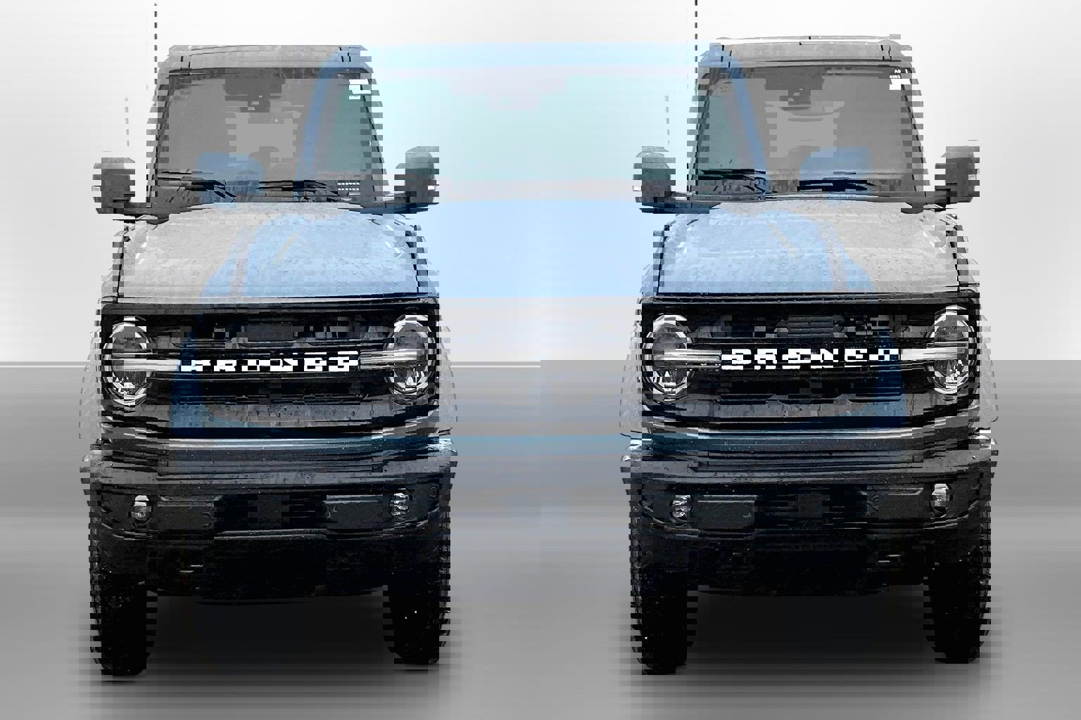 Used 2025 Ford Bronco Outer Banks image 3