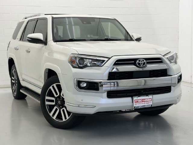 Used 2022 Toyota 4Runner Limited RWD image 2