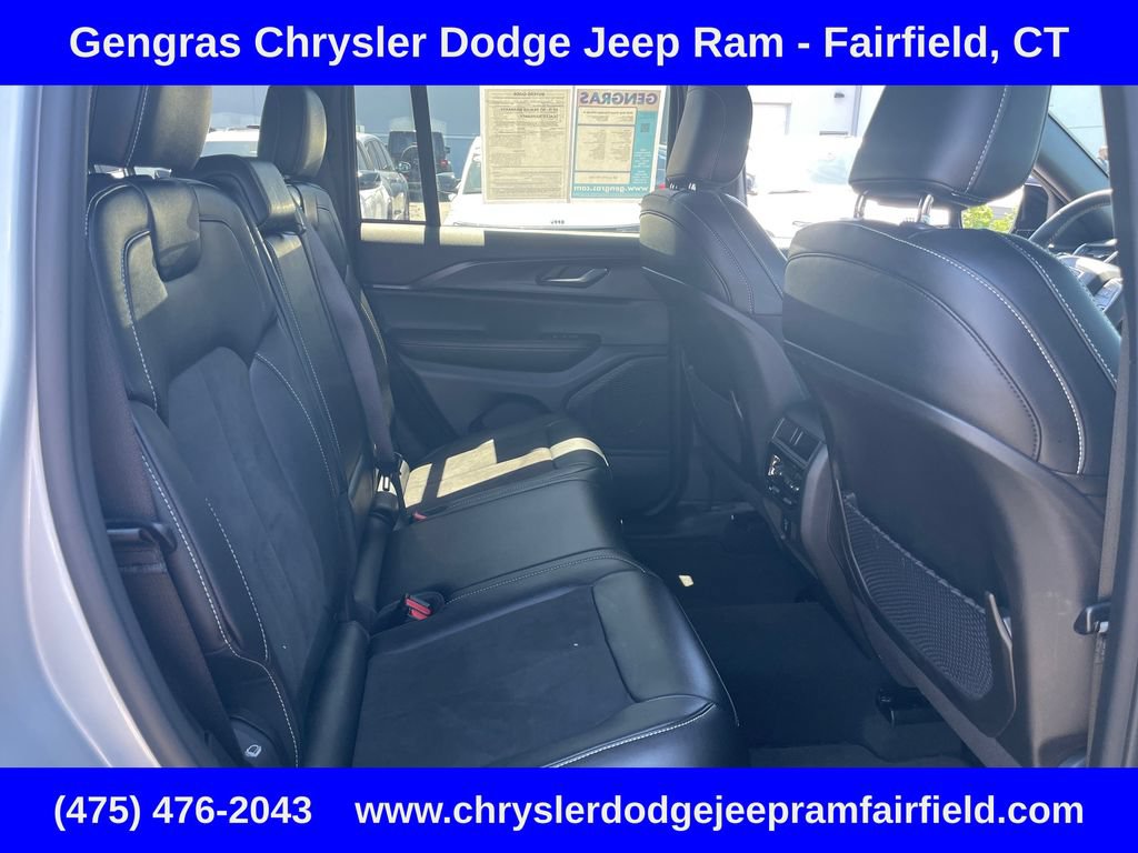 Certified 2024 Jeep Grand Cherokee Altitude AWD/4WD image 22