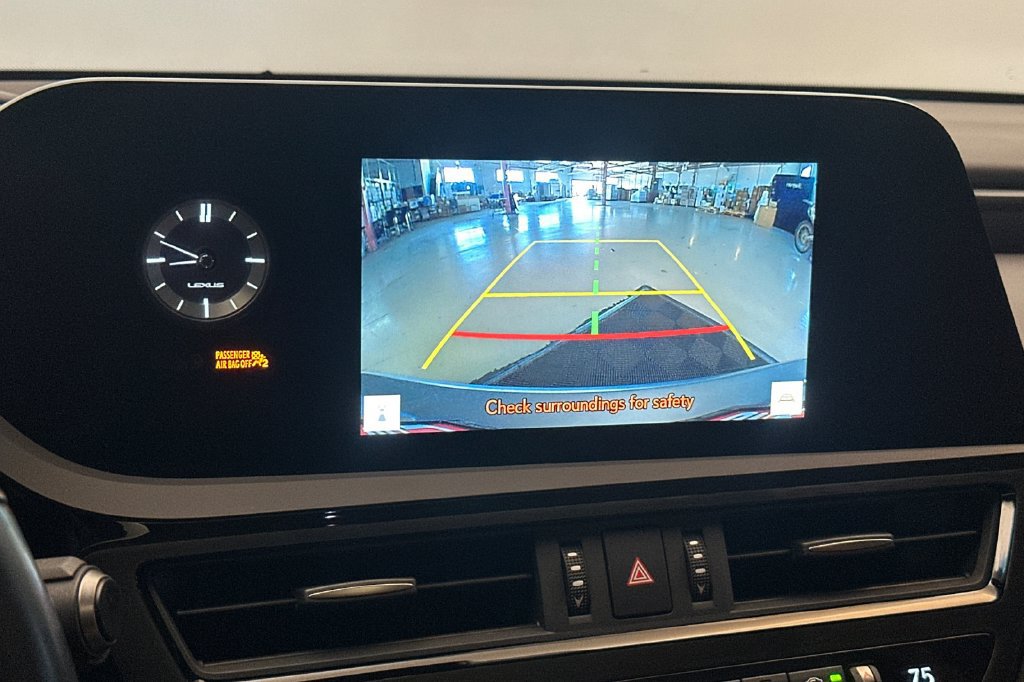 Used 2025 Lexus ES 350 w/ Accessory Package (Z1) FWD image 18