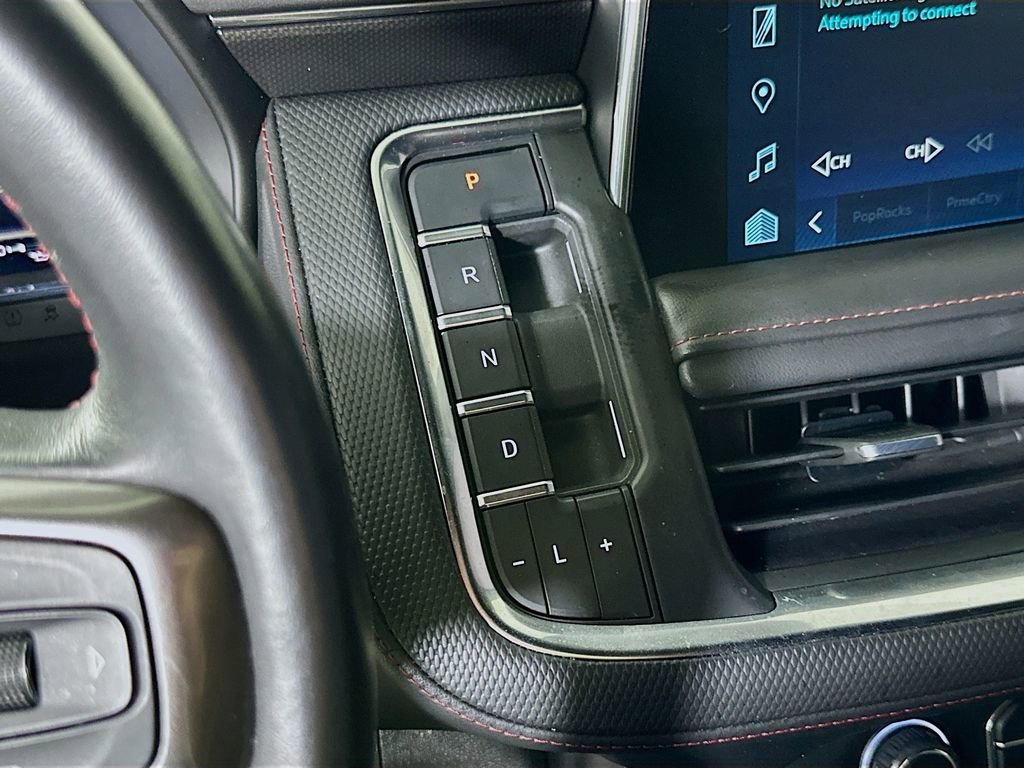 Used 2022 Chevrolet Suburban RST w/ Sport Performance Package image 34